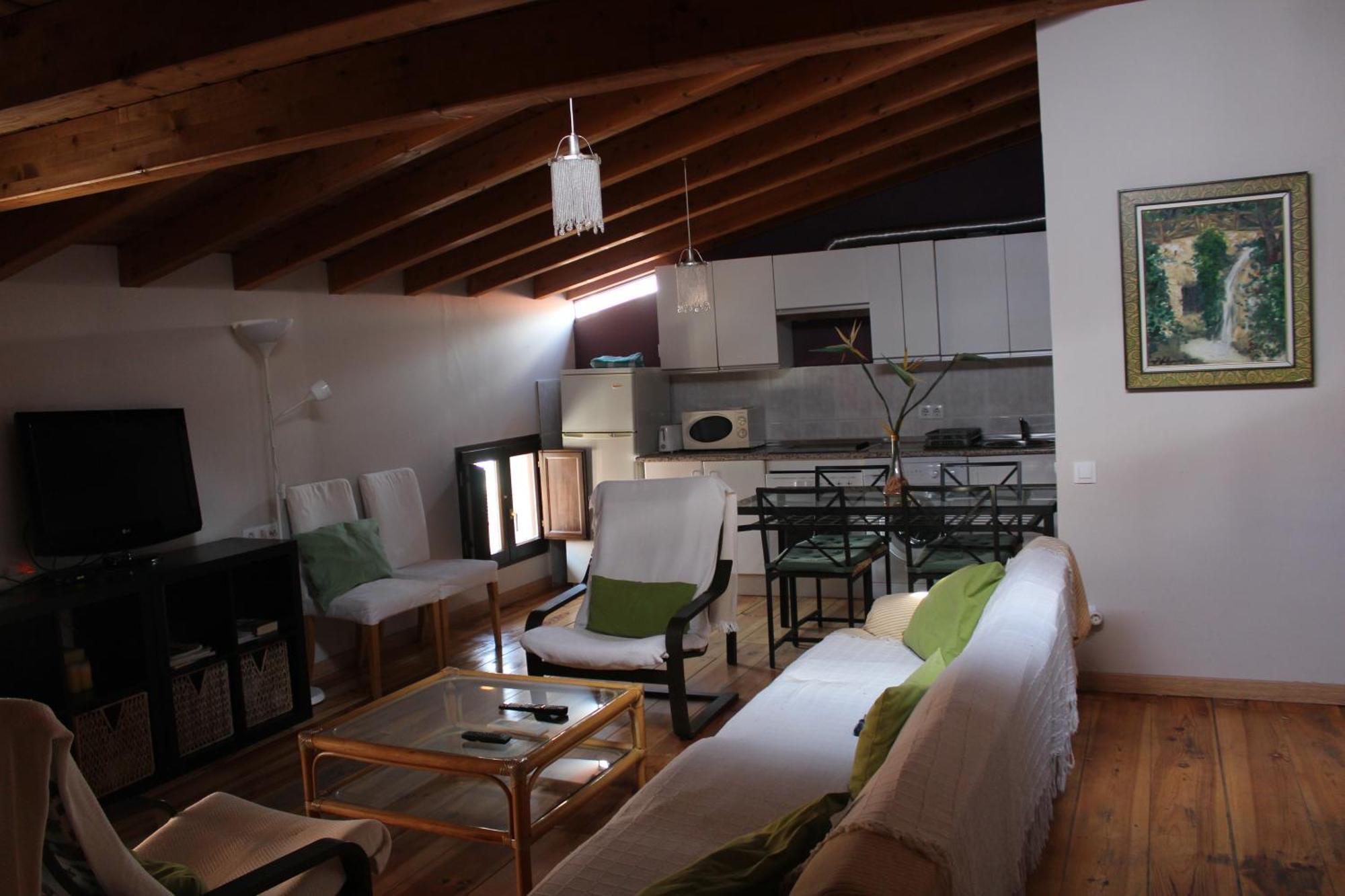 Atico Aires De Gredos Appartement Candeleda Buitenkant foto