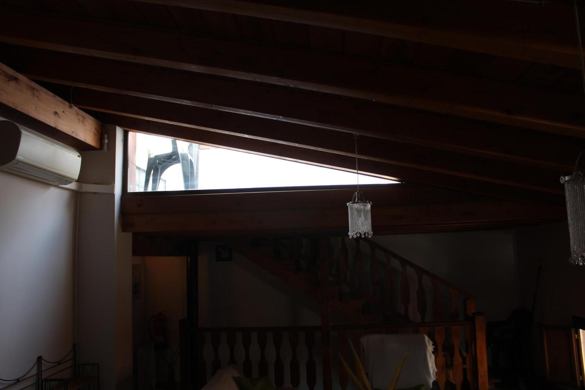 Atico Aires De Gredos Appartement Candeleda Buitenkant foto